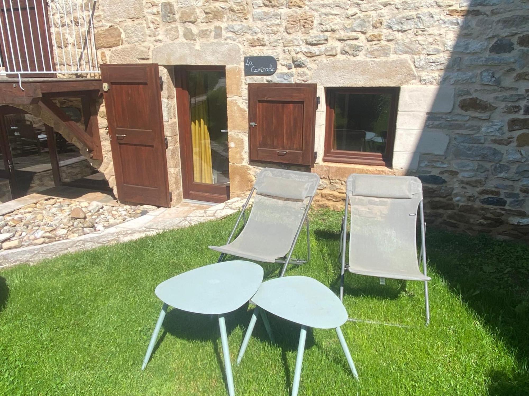Les Caselles, Gite Et Maison D'Hotes Saint-Beauzely 外观 照片