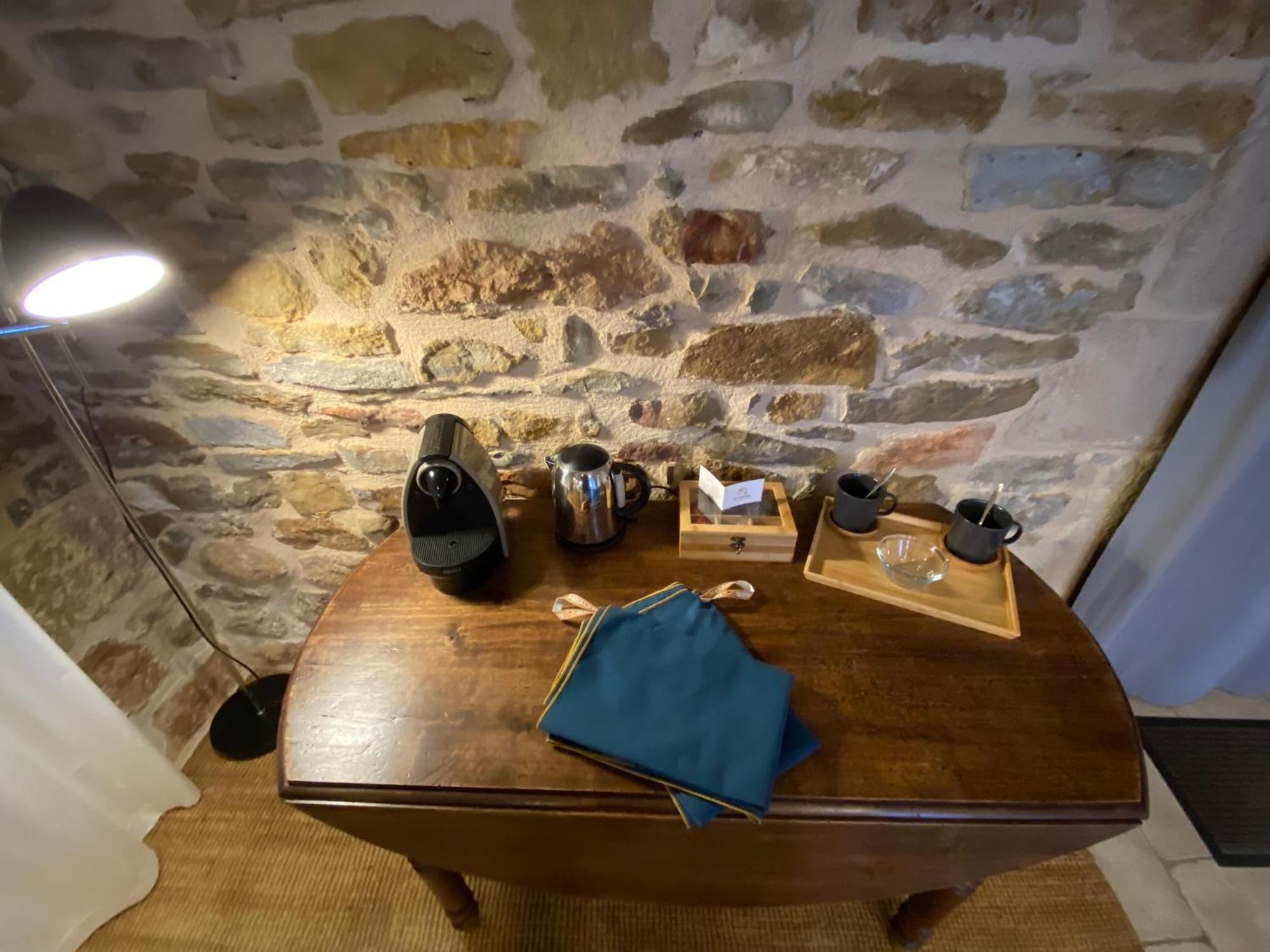 Les Caselles, Gite Et Maison D'Hotes Saint-Beauzely 外观 照片