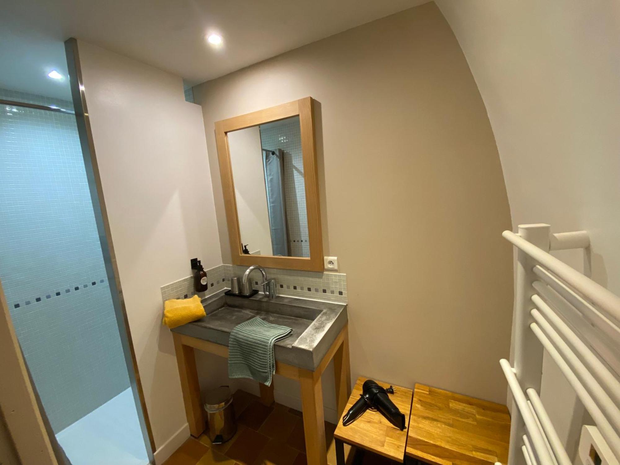 Les Caselles, Gite Et Maison D'Hotes Saint-Beauzely 外观 照片
