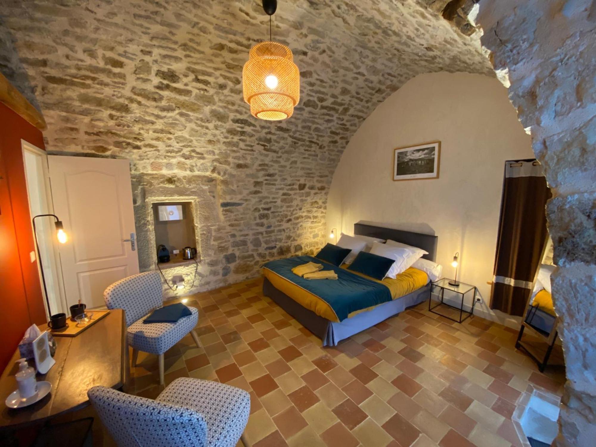 Les Caselles, Gite Et Maison D'Hotes Saint-Beauzely 外观 照片
